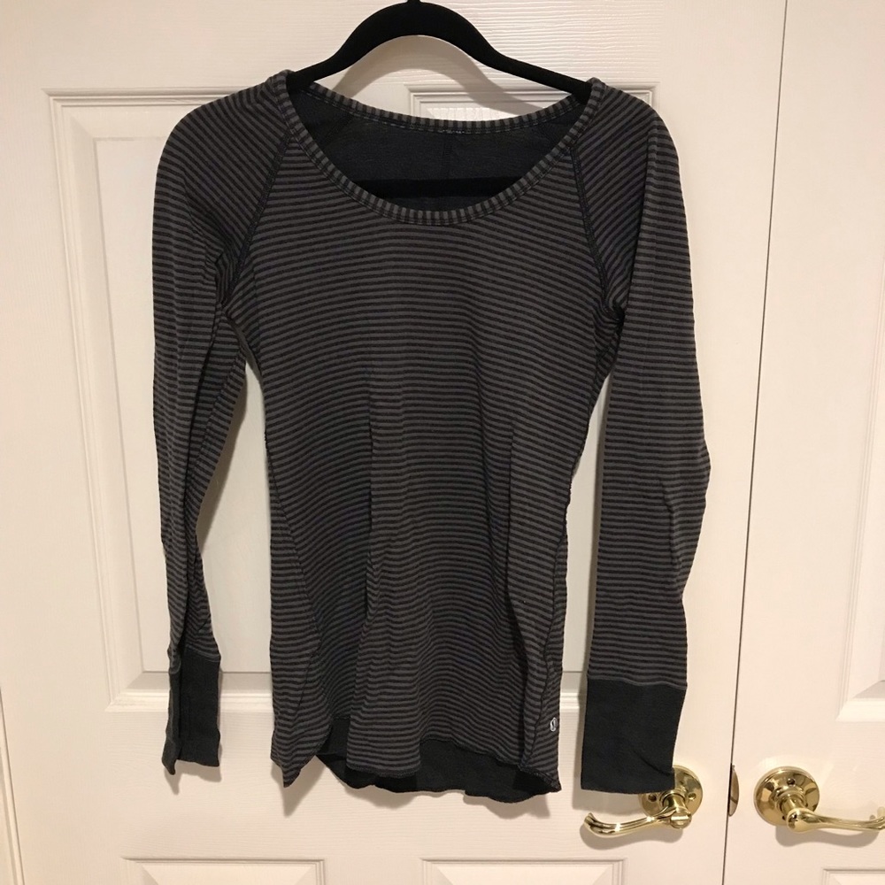 Lululemon reversible long sleeve tee